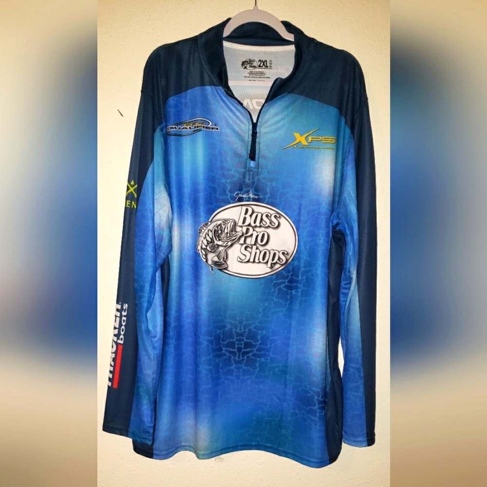 Bass Pro Shops ¼ Zip Fishing Jersey size 2XL  NWT (CMT112)